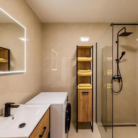 Happy By Interhome Černý Důl